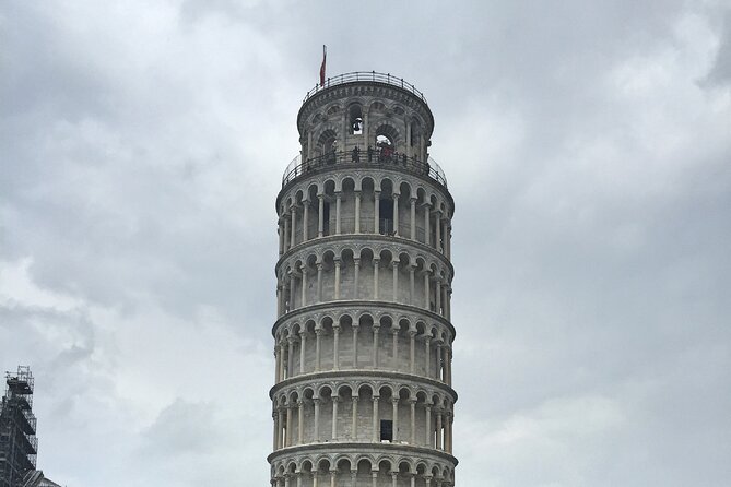 Pisa and San Gimignano Tour from Florence - San Gimignano’s towers, shops, and wine