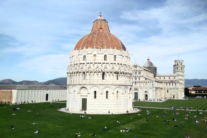 Pisa Guided Walking Tour in Miracoli Square - What this Pisa walking tour actually covers