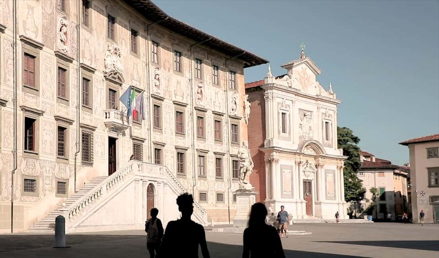 Pisa: Half-Day Afternoon Tour from Florence - Guided tour or coach-only option?