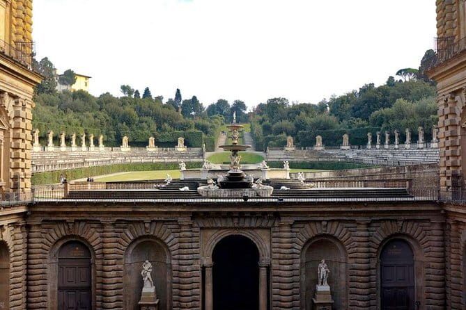 Pitti Palace - Private Tour At Galleria Palatina Incl. Tkts To Boboli Gardens - Why Pitti Palace feels different from Florence’s other museums