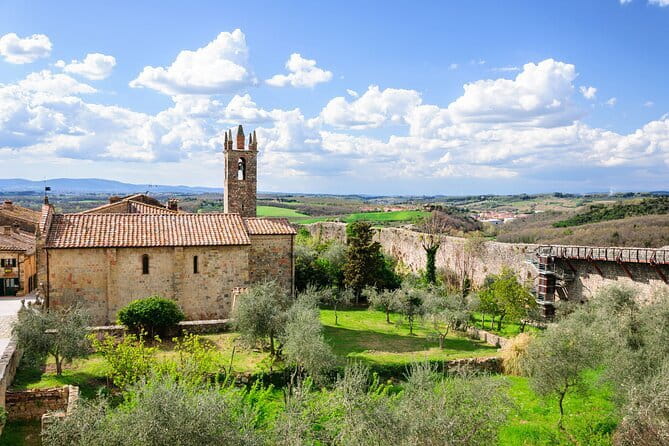 Private Best of Tuscany Hill Towns Tour with lunch from Florence - Siena: Palio traditions and medieval streets