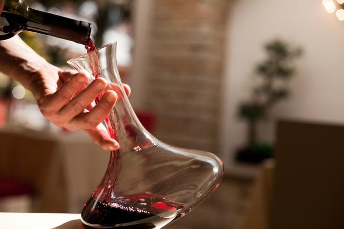 Private Chianti Classico Tour with wine and food tasting in a Historic Estate - Greve in Chianti and its compact central square