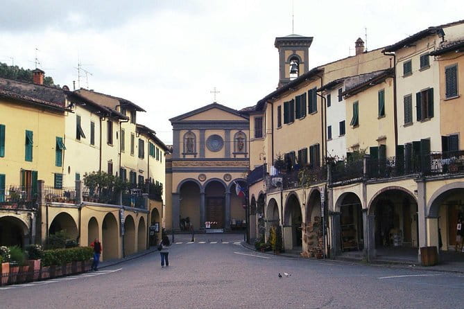Private Chianti wine tour leaving from Florence - Greve in Chianti gives you time to wander
