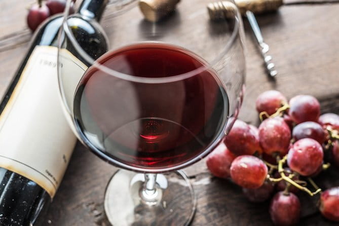 Private Classic Wine Tour in Chianti from Florence - Why three wineries make a better tasting day