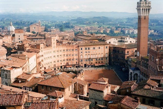 Private Day-Trip to Siena and San Gimignano - A private road into Chianti