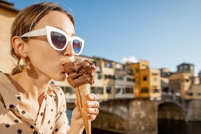 Private Food Tour In Florence - Crossing the Arno at Ponte Vecchio