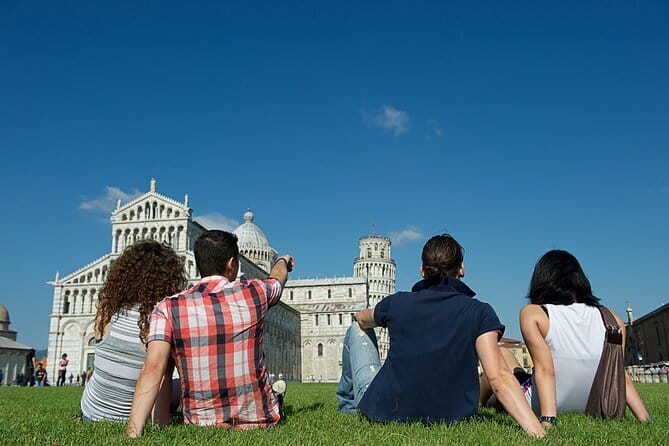 PRIVATE Full-Day Pisa and Lucca GUIDED Tour from Florence - Key points at a glance