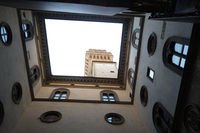 Private Guided Tour of Palazzo Vecchio in Florence - From medieval castle to Medici palace