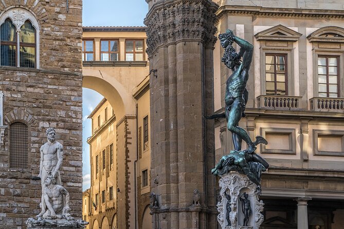 Private Guided Tour of Palazzo Vecchio in Florence - The large hall and its painted ceilings