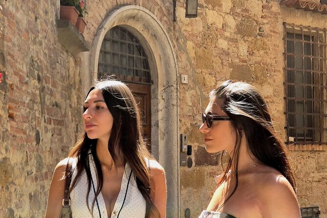 Private guided tour of the medieval village of Volterra - Walking the Medieval Center for 45 Minutes