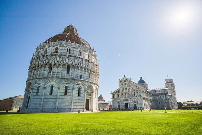 Private Half-Day Tour of Pisa from Florence - A little Pisa beyond the famous lawn