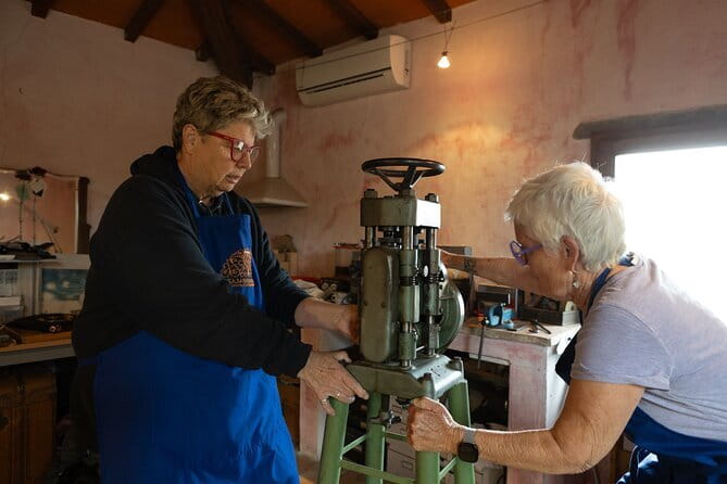 Private jewelry class in Florence, Tuscany, Italy (4 hours) - From Florence to Montespertoli: plan the journey carefully