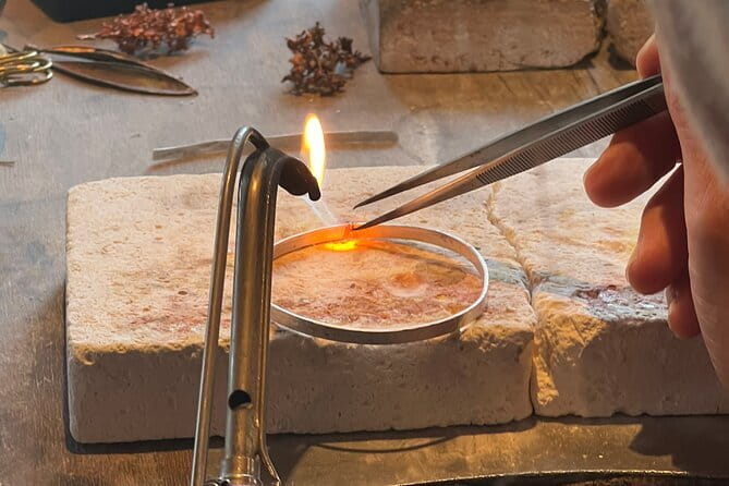 Private jewelry class in Florence, Tuscany, Italy (4 hours) - A Tuscan break with coffee, tea, and local food
