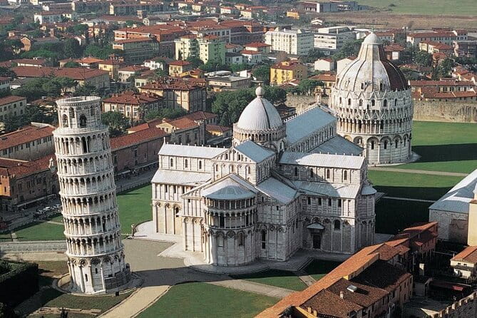 Private Pisa and Lucca Half Day Tour from Florence - Key points at a glance