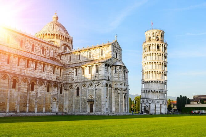 Private Pisa and Lucca Wine Tour from Florence - Lucca: walls, towers, and an oval piazza