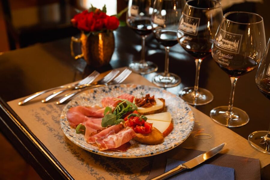 Private Plus Wine Tasting Tour - Starting among the vines