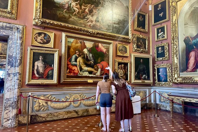 Private Tour of Pitti Palace with Boboli Garden - The Royal Apartments are an extra cost