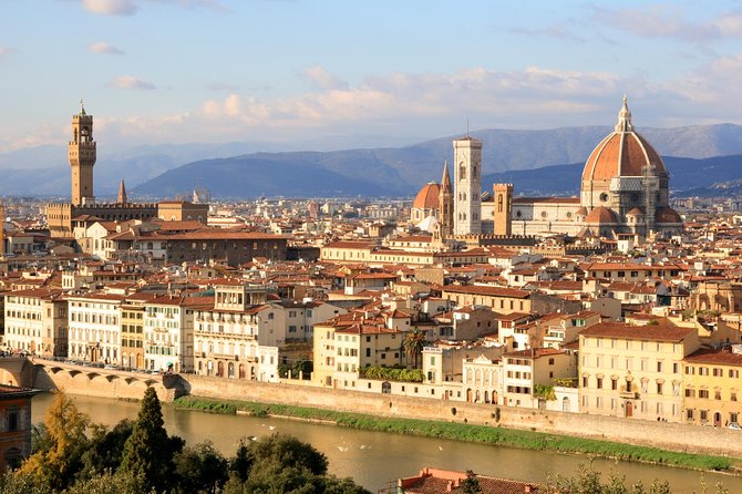 Private tour to Florence and Pisa from Livorno port - Santa Croce, Ponte Vecchio, and time to choose