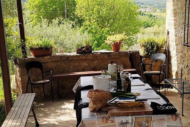 Private Tuscan Cooking Class And Wine Tasting in Radda in Chianti - Two hours of hands-on Tuscan cooking