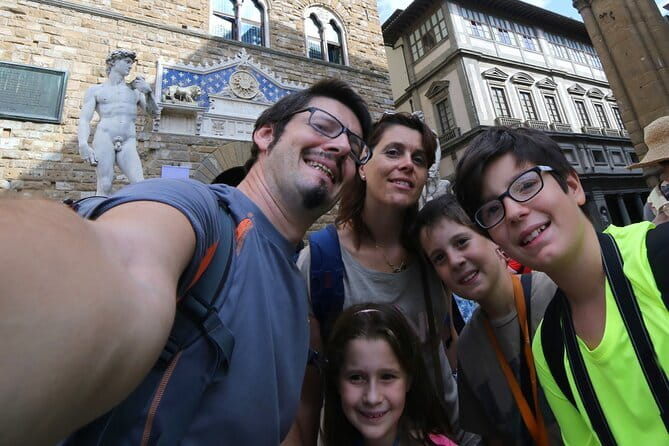 Private Uffizi and Accademia Time Entry Hidden Art Walking Tour - Practical details that can affect your visit