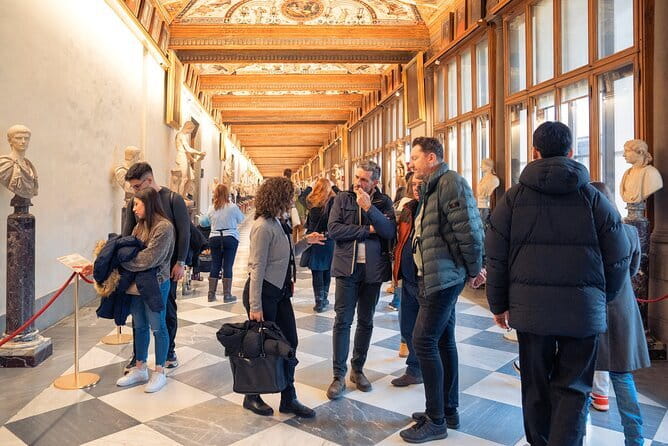 Private Uffizi Gallery Guided Tour in Florence - The first hour: from offices to masterpieces