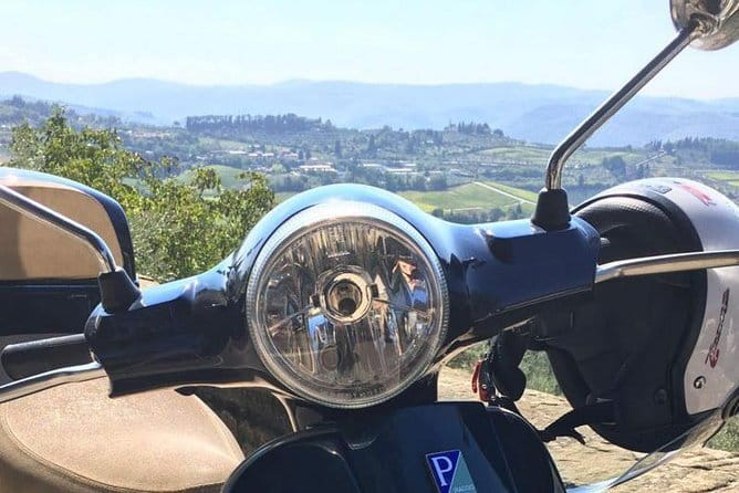 Private Vespa Tour in Chianti from Florence - Radda in Chianti, an hour among stone streets and wine country