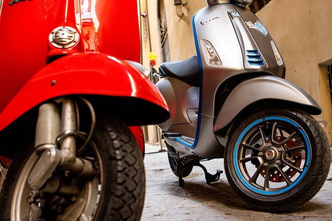 Rent your Electric Vespa 45 in Florence for 8 hours - Leaving Borgo Ognissanti at 10:00 am