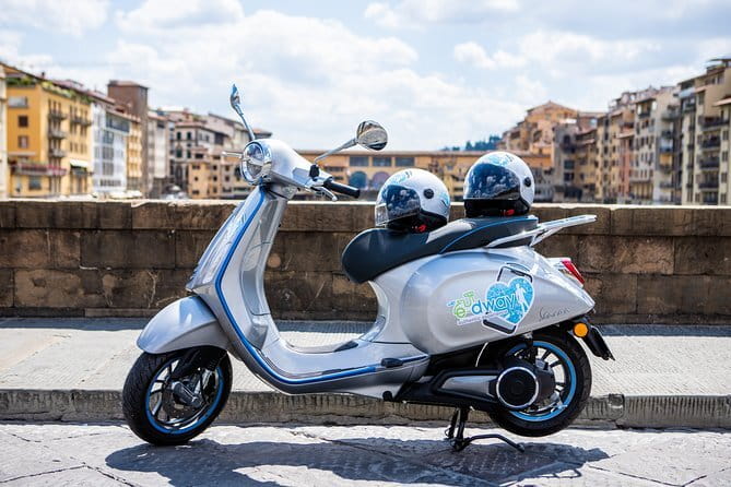 Rent your Electric Vespa 45 in Florence for 8 hours - The app itinerary, used wisely