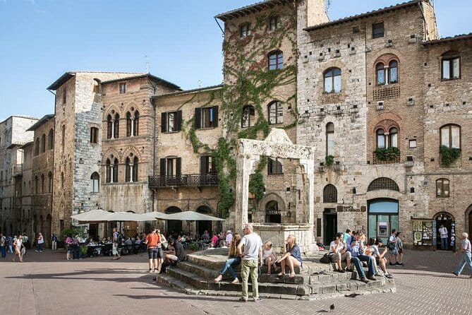 San Gimignano and Chianti Classico Wine and Food PRIVATE TOUR from Florence - The Chiantigiana road and the Tuscan countryside