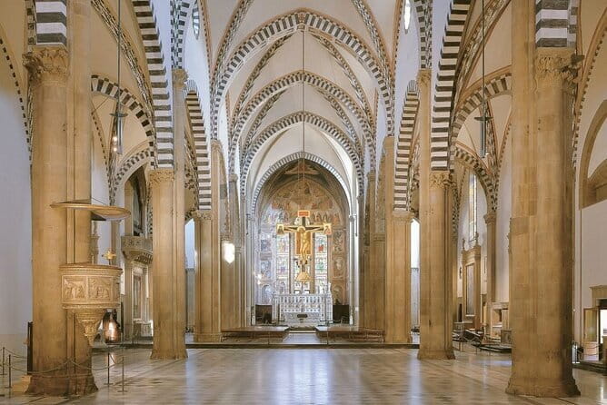 Santa Maria Novella Museum Private Tour With 5- Star Guide - Meeting the guide in Piazza di Santa Maria Novella