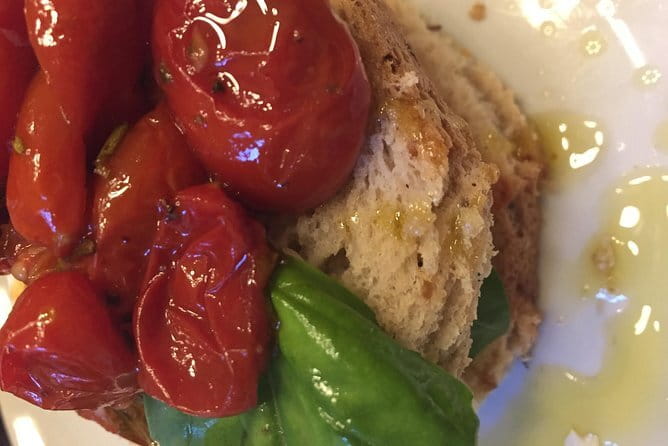 Semi-Private Gluten-Free Cooking Class in Florence - A small kitchen with room to ask questions