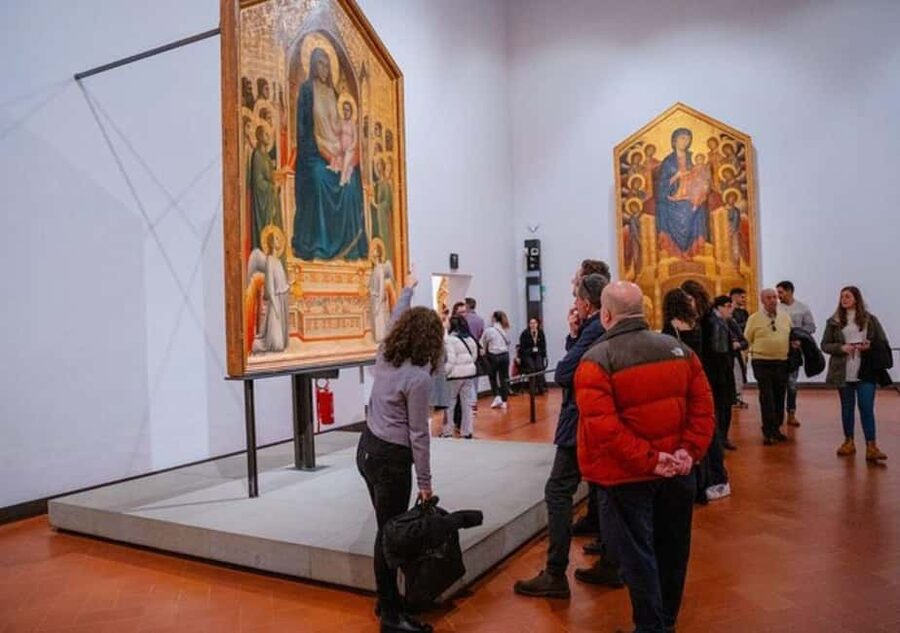 Semi Private Uffizi Gallery Guided Tour in Florence - Giotto’s Madonna di Ognissanti and the move toward naturalism