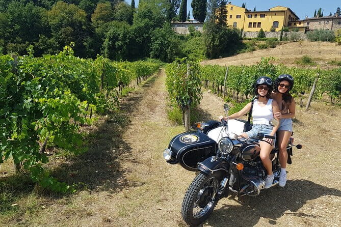 Sidecar tour in Florence and Chianti with wine tasting and lunch - Why this sidecar route is different from a standard Florence tour