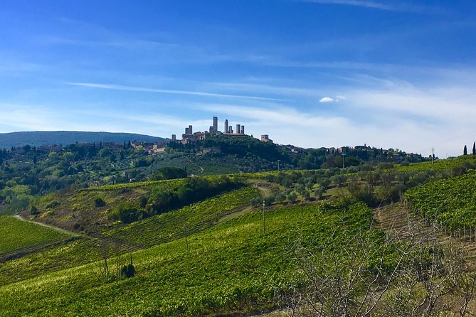Siena and San Gimignano Tour from Florence - Monteriggioni: a small fortress with a big silhouette