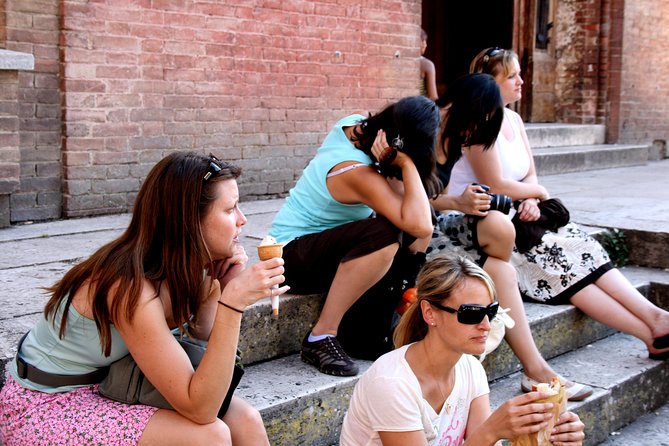 Sit and walk Florence tour with Gelato - The gelato finish