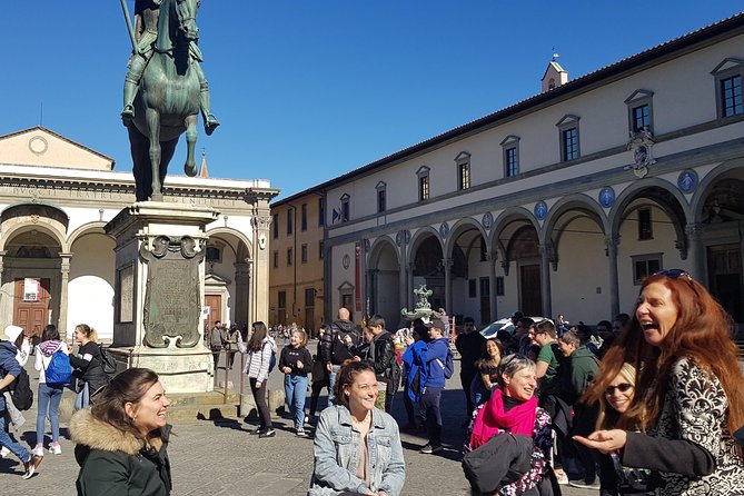 Sit and walk Florence tour with Gelato - Starting beneath the Duomo at 5:30 pm
