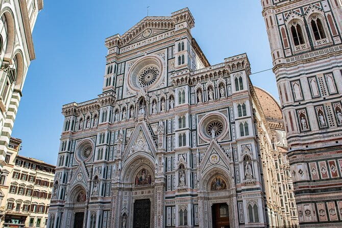 Skip the Line: Accademia Gallery Priority Entry Ticket with eBook - Families, teenagers, and older children