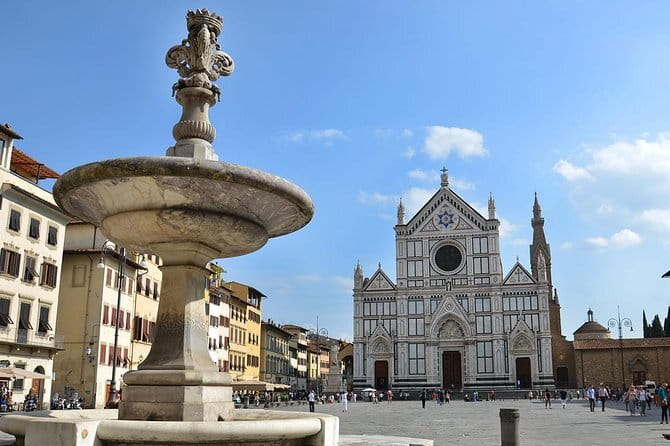 Skip The Line Florence Accademia Gallery Tickets with Priority Entrance - Delays, rain, and the limits of priority entry