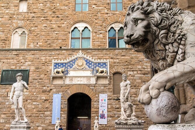 Skip the Line: Florence Duomo Tour & Brunelleschi Dome Climb - Guide quality and group size