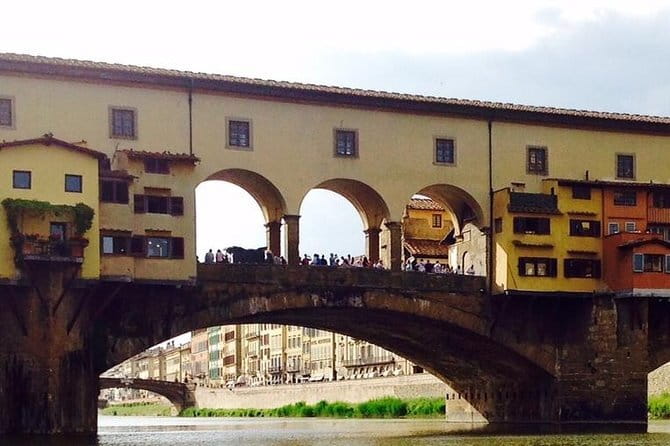 Skip-the-Line Florence Highlights and David Walking Tour - Via de’ Tornabuoni and Santa Trinita