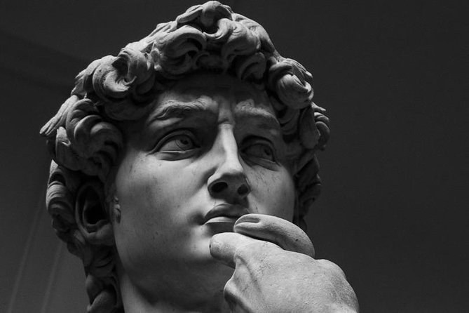 Skip the line Uffizi and Accademia private guided tour - The Uffizi and Botticelli’s Birth of Venus