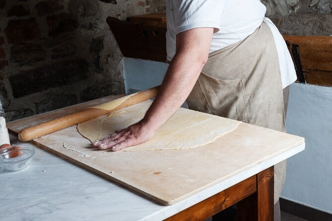 Small Group Pasta Making Class Wine Tasting in a Tuscan Castle - Cooking tagliatelle and tagliolini with Chef Jerry