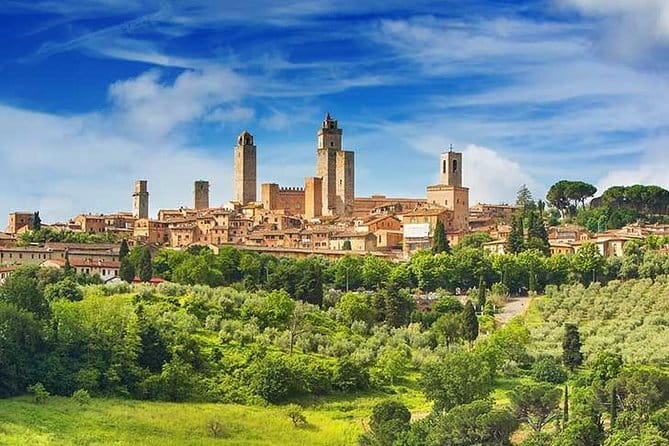 Small-Group Vernaccia di San Gimignano Wine Tour - White and Red Wines - Key points at a glance