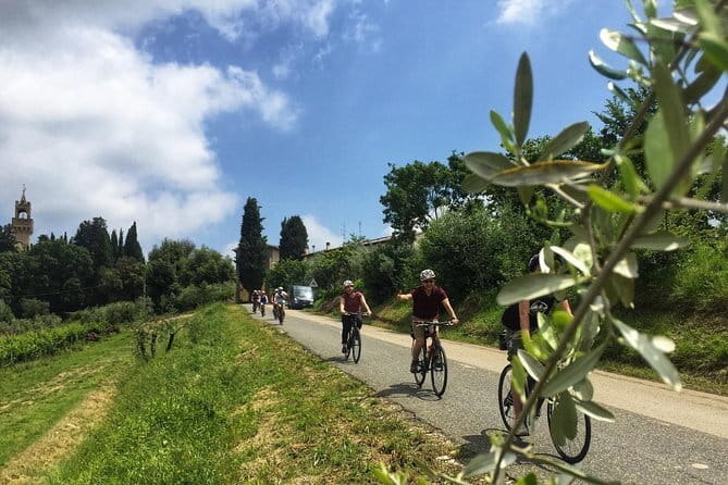 Small-Group Wine Tasting Experience in the Tuscan Countryside - Who will enjoy this Chianti outing