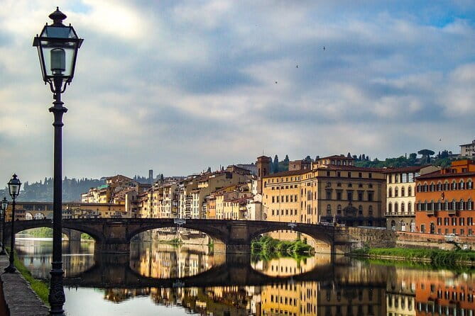The Best of Florence Walking Tour with Audio Guide and Guide - San Lorenzo and the first lesson in Florentine power