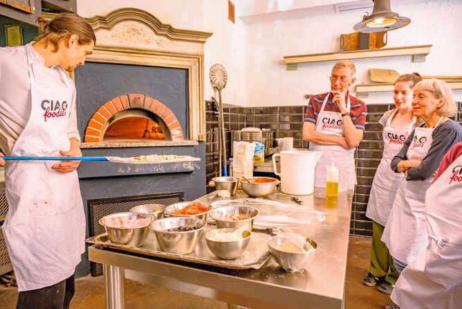 The Italian Way: Pizza and Gelato Class with Unlimited Wine - Key points at a glance