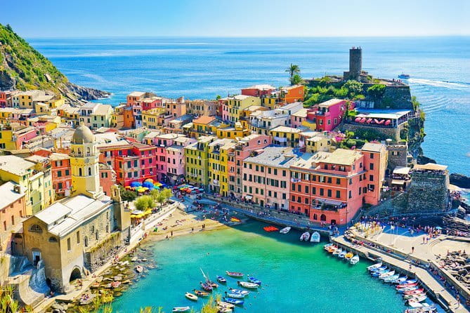 The pearls in the gulf of poets: Cinque Terre private tour - The two-hour ride from Florence