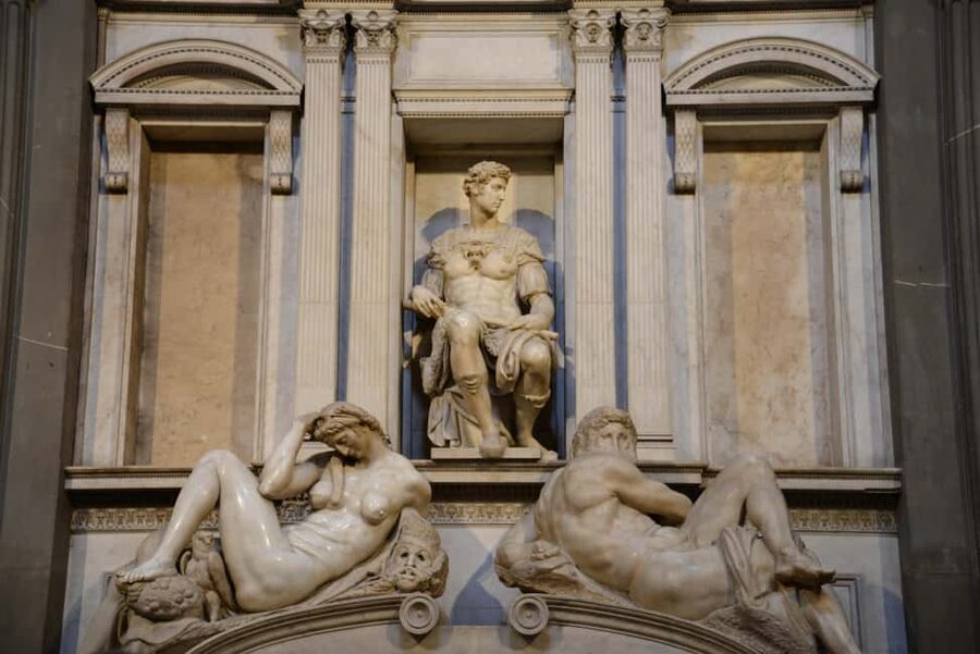 The places of the Medici family: the Palace and the Chapels - Why a private guide makes a difference here