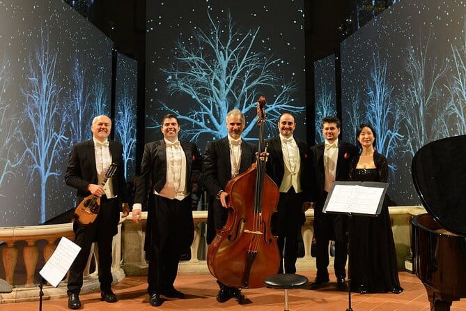 The Three Tenors in Concert Nessun Dorma - Hearing the singers without microphones