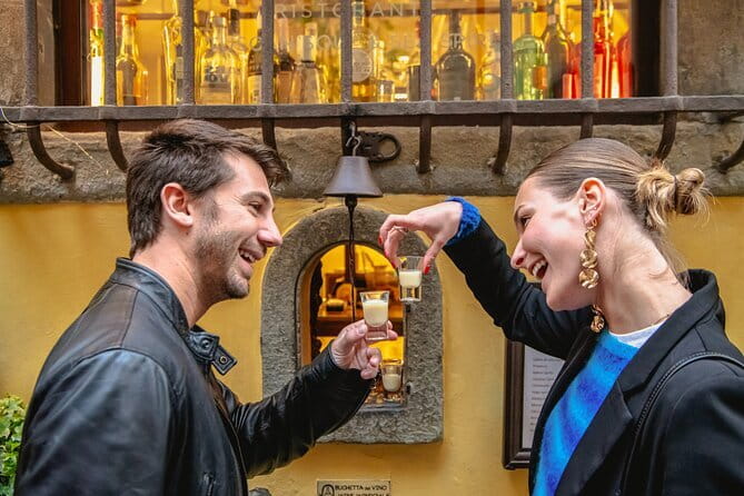 Tipsy Tour: Guided Bar Crawl In Florence with Dark History - Florence after dark, with a darker first chapter